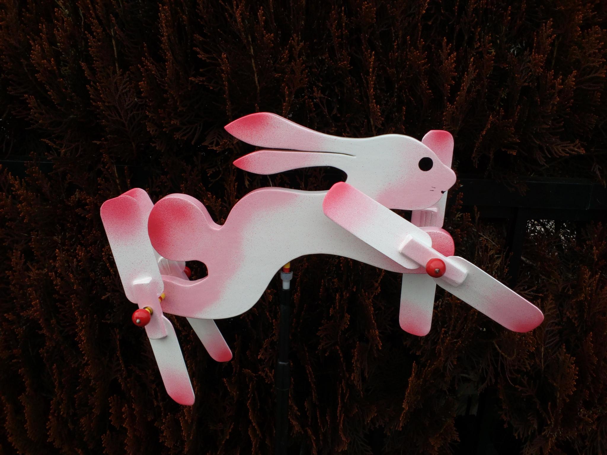 さくらうさぎ　羽根つき風見鶏　手造り　木製1枚目の画像